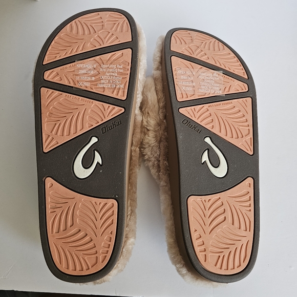 OulKai Kipe'a Heu Slipper Sandal Shearling Never Worn Size 8 Tan Flip Flop - Picture 9 of 10